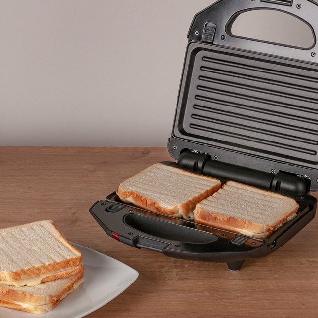 2-slice Sandwich Maker with detachable plates 750 W inox